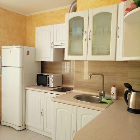Своя Однокомнатная Квартира Odessa Eksteriør billede