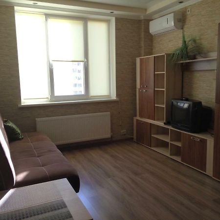 Своя Однокомнатная Квартира Odessa Eksteriør billede