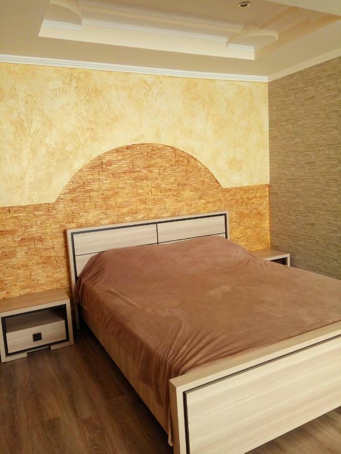 Своя Однокомнатная Квартира Odessa Eksteriør billede